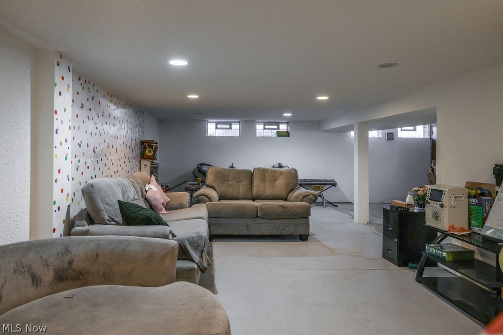 6787 Anthony Lane Parma Heights OH 44130