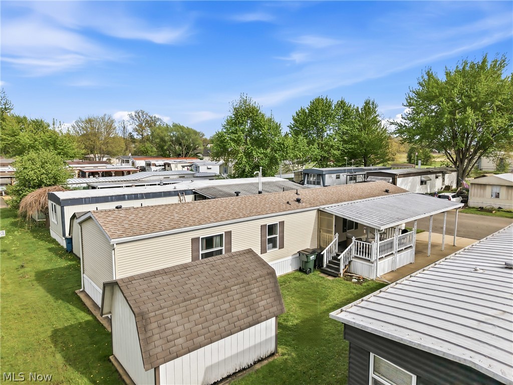 18 Oakwood Drive Beloit OH 44609