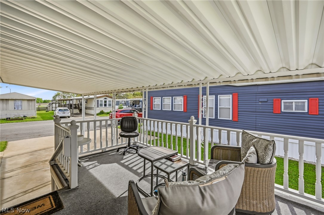 18 Oakwood Drive Beloit OH 44609