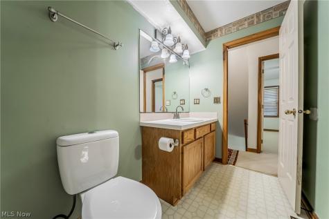 1211 Big Falls Avenue Akron OH 44310
