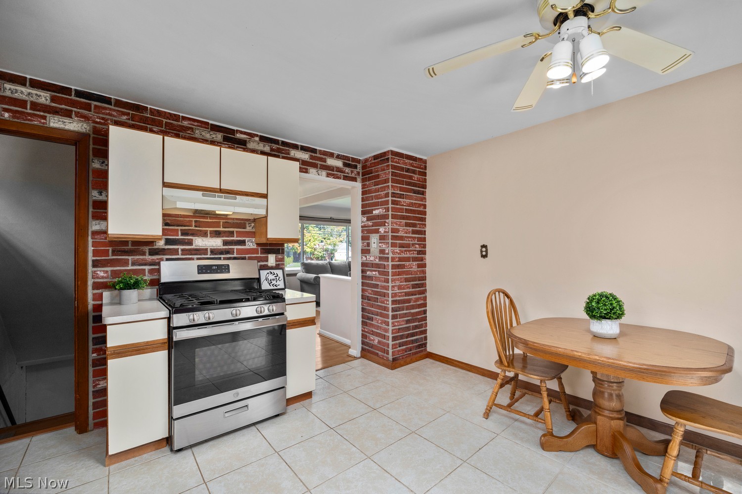 14931 Drake Road Strongsville OH 44136