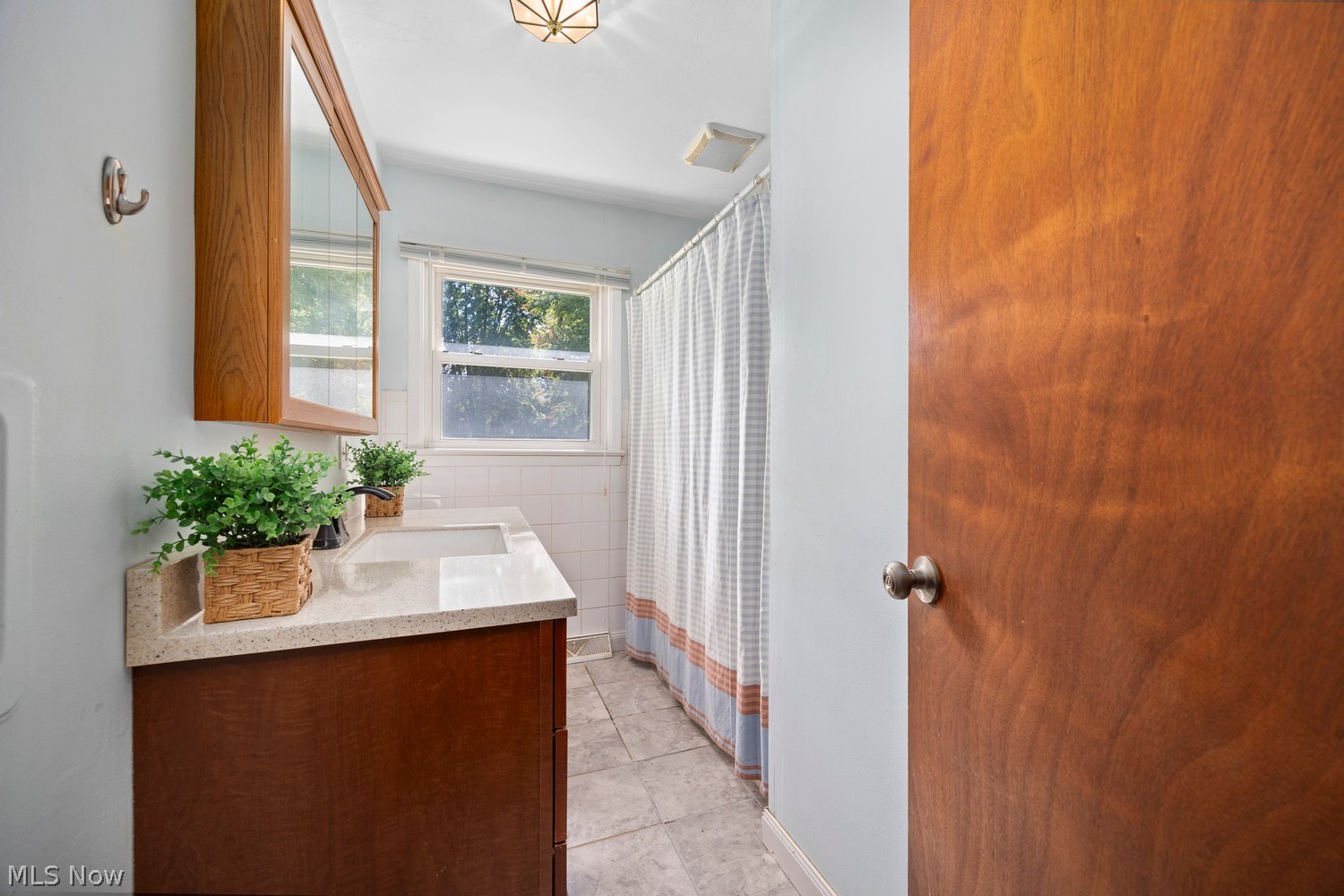 14931 Drake Road Strongsville OH 44136