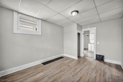 2917 Apple Avenue Lorain OH 44055
