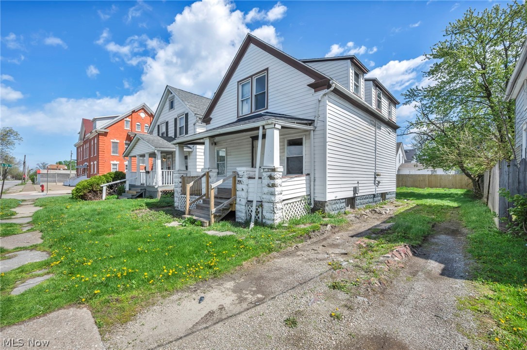 2917 Apple Avenue Lorain OH 44055