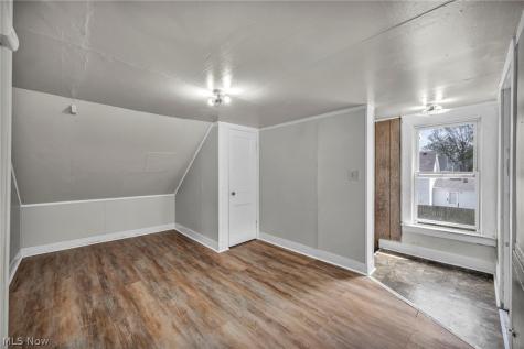 2917 Apple Avenue Lorain OH 44055