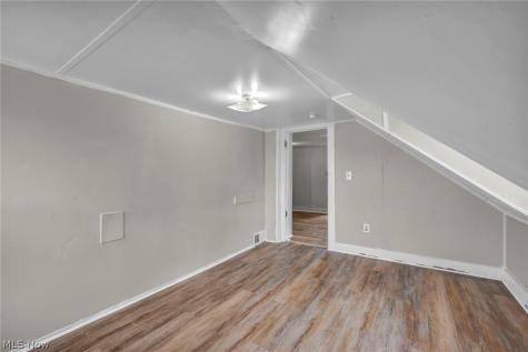 2917 Apple Avenue Lorain OH 44055