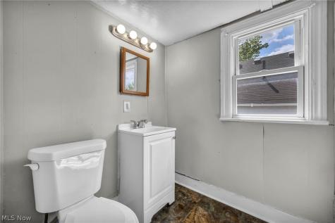 2917 Apple Avenue Lorain OH 44055