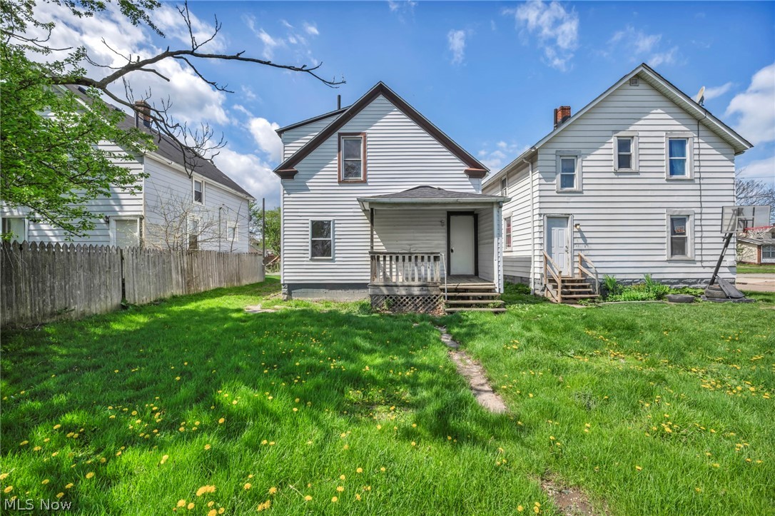 2917 Apple Avenue Lorain OH 44055