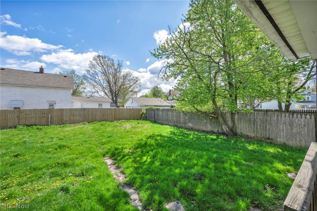 2917 Apple Avenue Lorain OH 44055