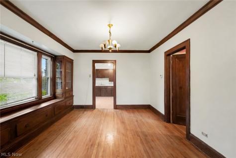9629 Sladden Avenue Garfield Heights OH 44125