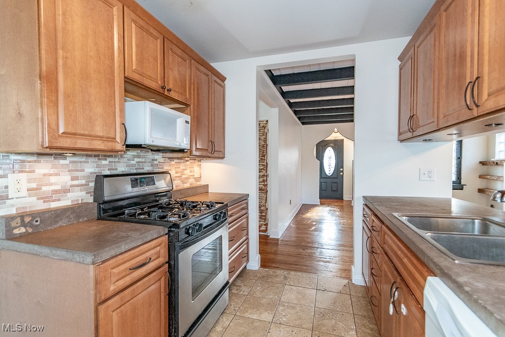 5205 Lynd Avenue Lyndhurst OH 44124
