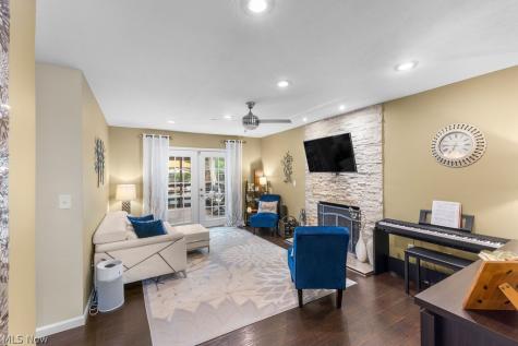 578 Martinique Circle Stow OH 44224