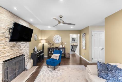 578 Martinique Circle Stow OH 44224