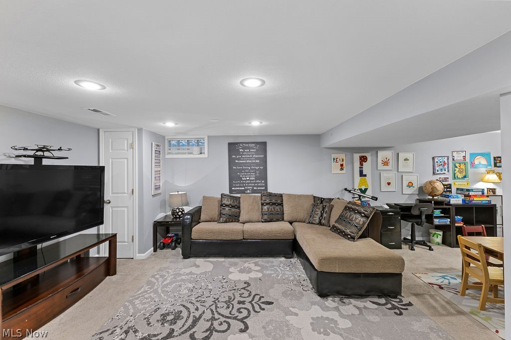 578 Martinique Circle Stow OH 44224