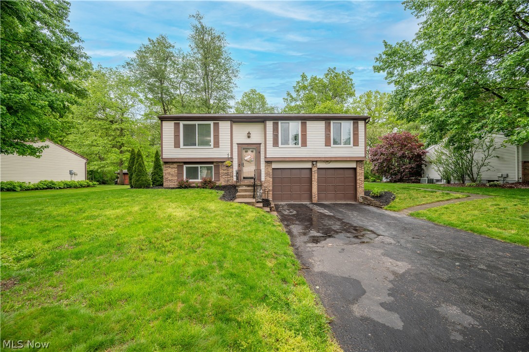 1431 Raccoon NE Howland OH 44484
