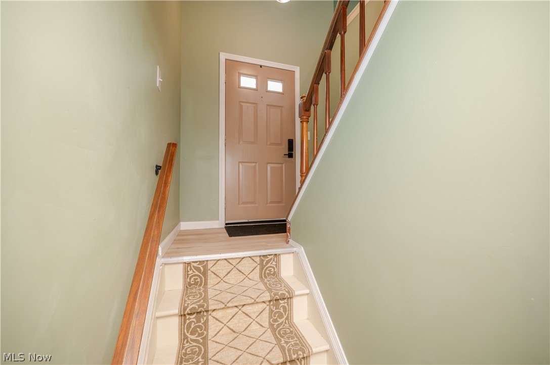 1431 Raccoon NE Howland OH 44484