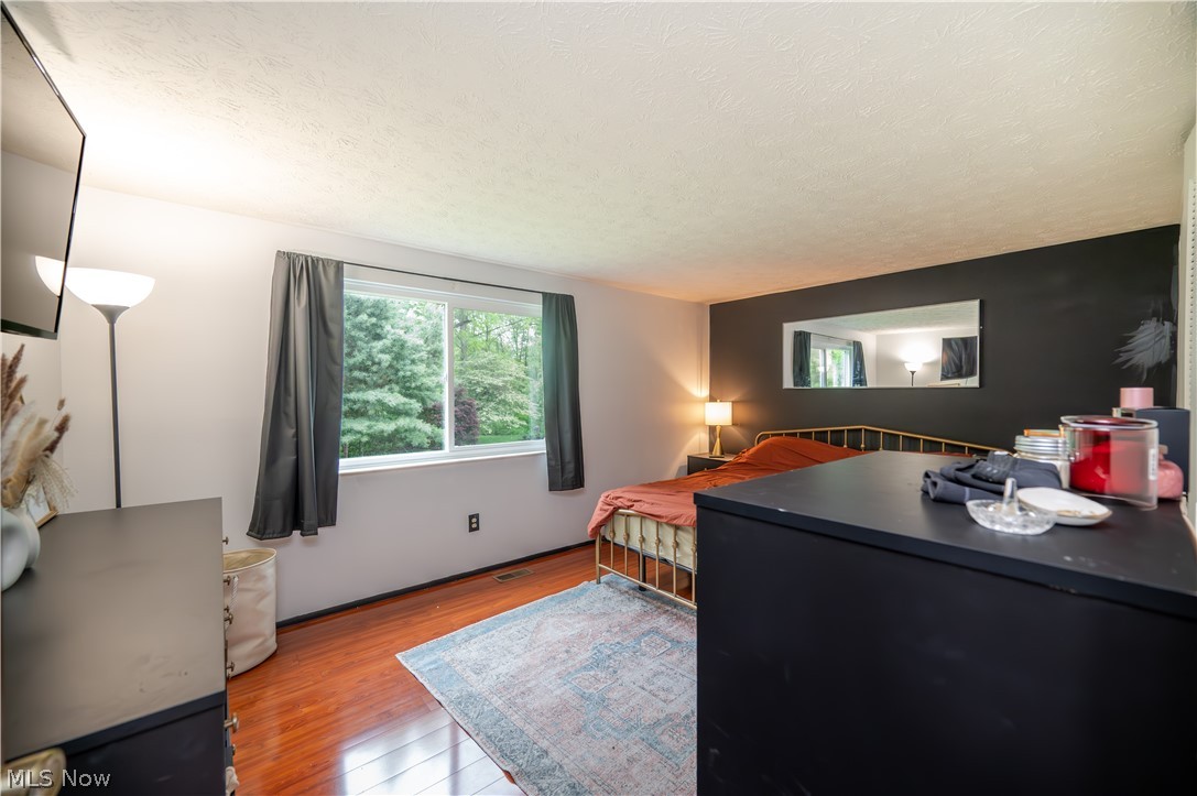 1431 Raccoon NE Howland OH 44484
