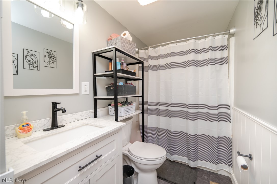 1431 Raccoon NE Howland OH 44484