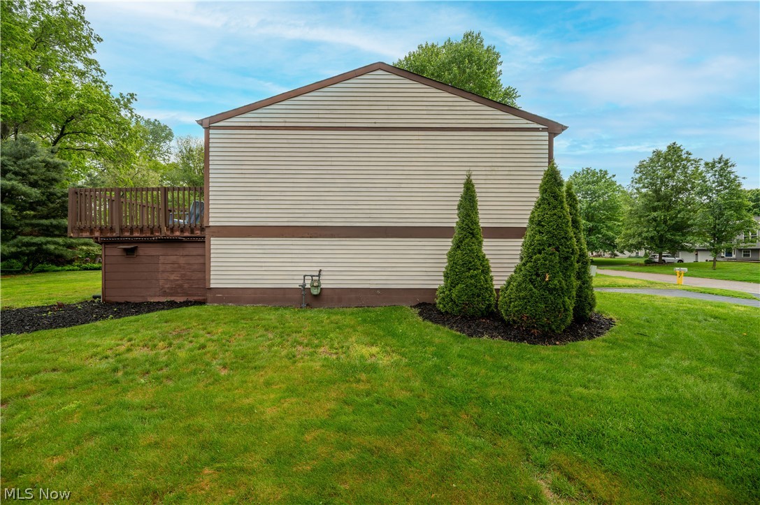 1431 Raccoon NE Howland OH 44484