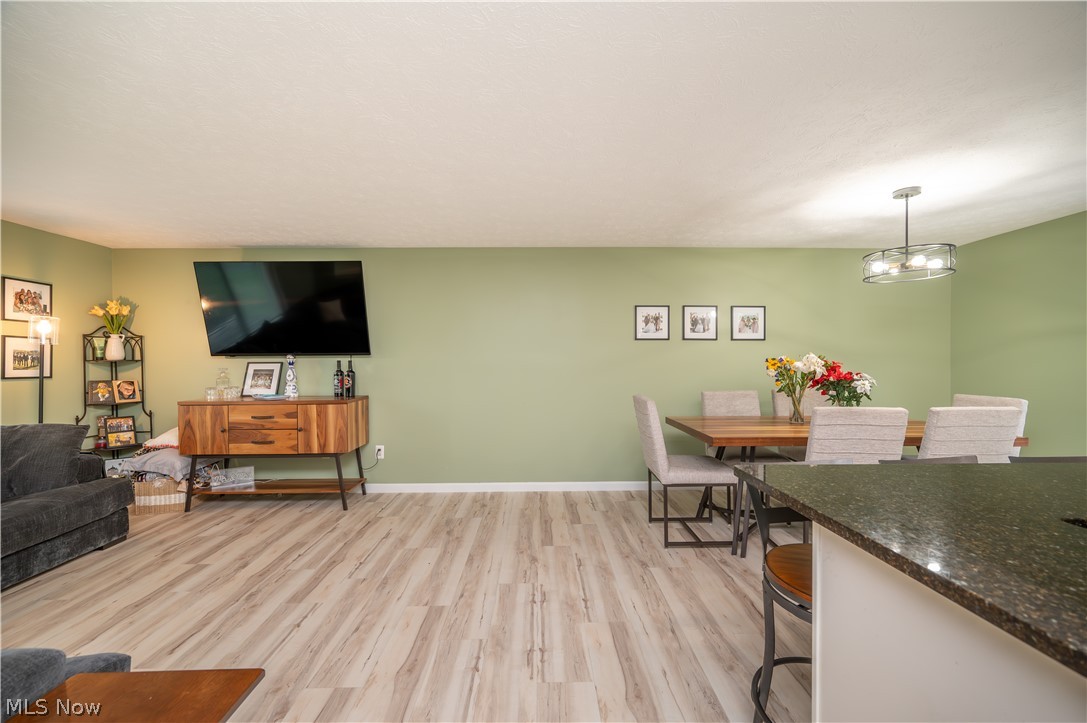 1431 Raccoon NE Howland OH 44484