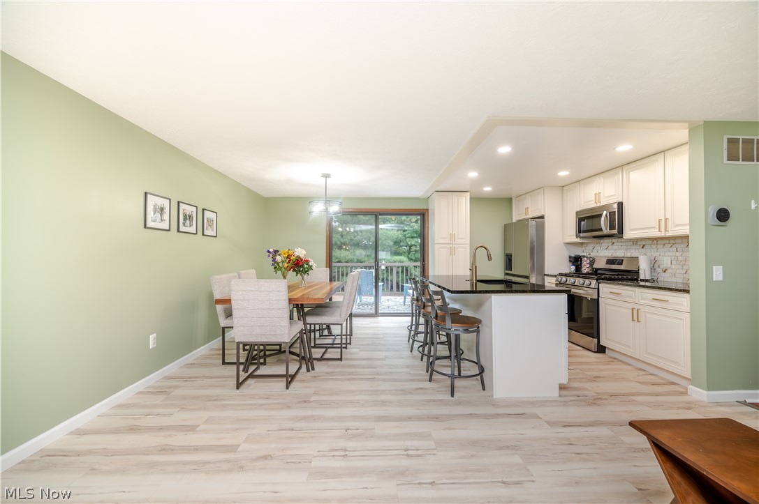 1431 Raccoon NE Howland OH 44484