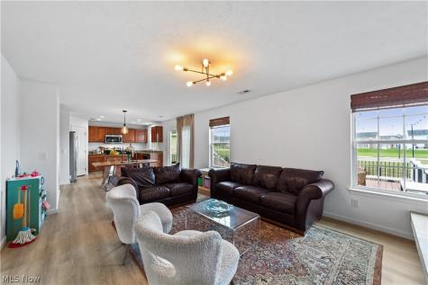 6120 Greenview Trail North Ridgeville OH 44039