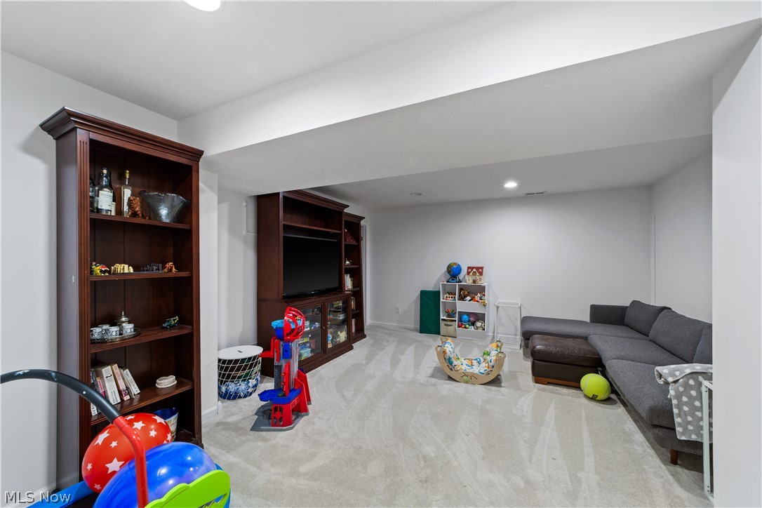 6120 Greenview Trail North Ridgeville OH 44039