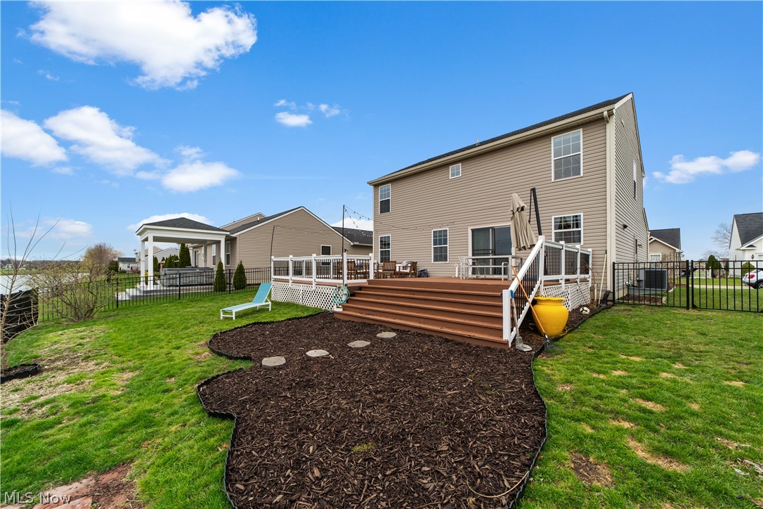 6120 Greenview Trail North Ridgeville OH 44039