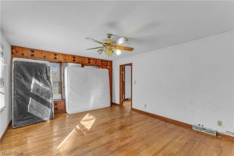 220 W Steels Corners Road Cuyahoga Falls OH 44223