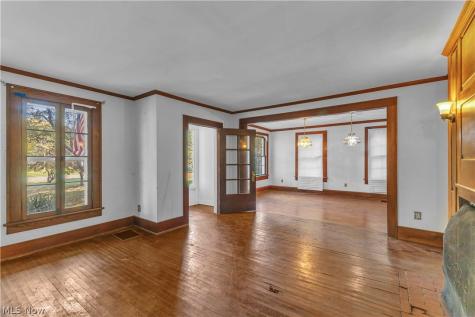 220 W Steels Corners Road Cuyahoga Falls OH 44223