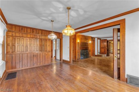 220 W Steels Corners Road Cuyahoga Falls OH 44223