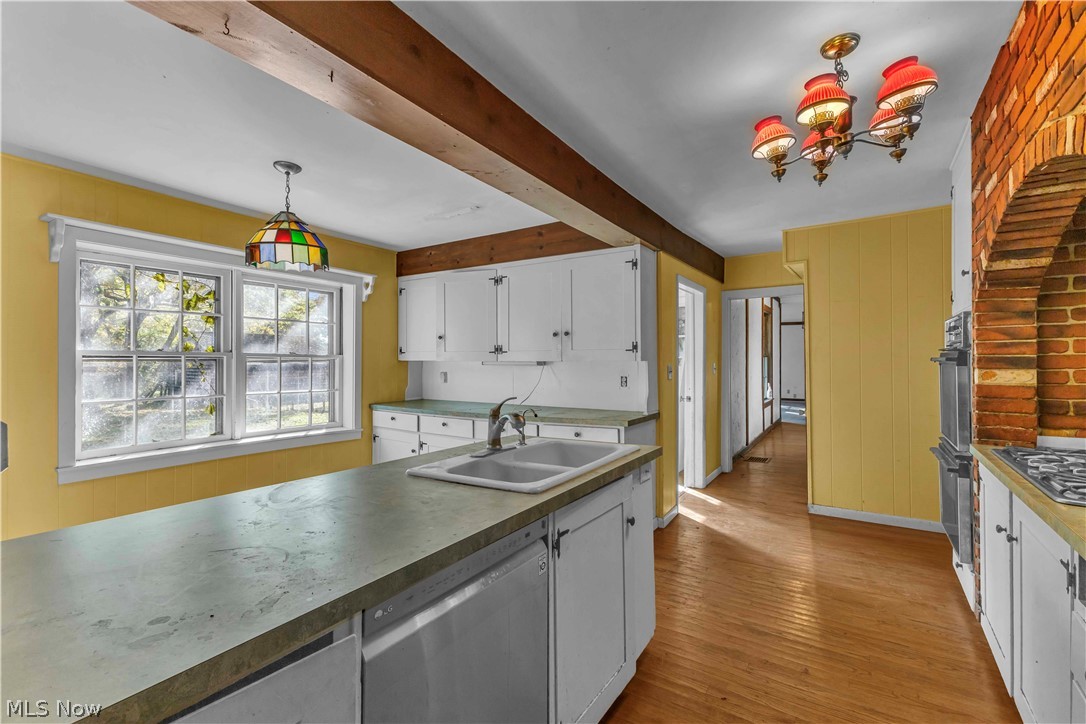 220 W Steels Corners Road Cuyahoga Falls OH 44223