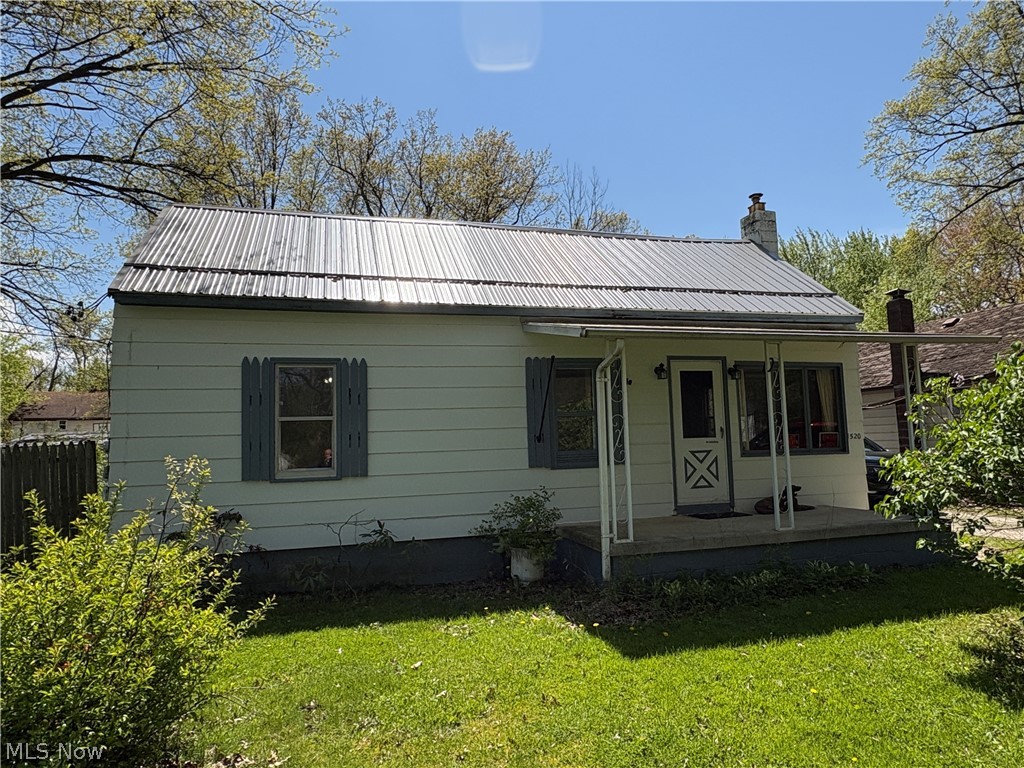 1520 E 27th Street Ashtabula OH 44004