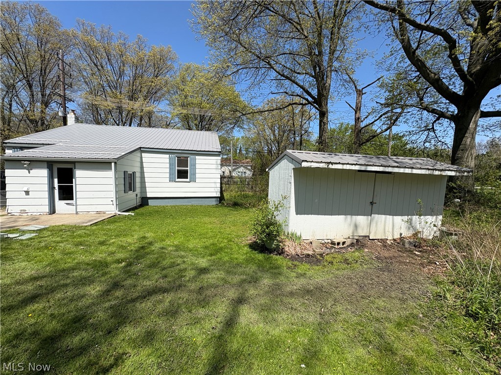 1520 E 27th Street Ashtabula OH 44004