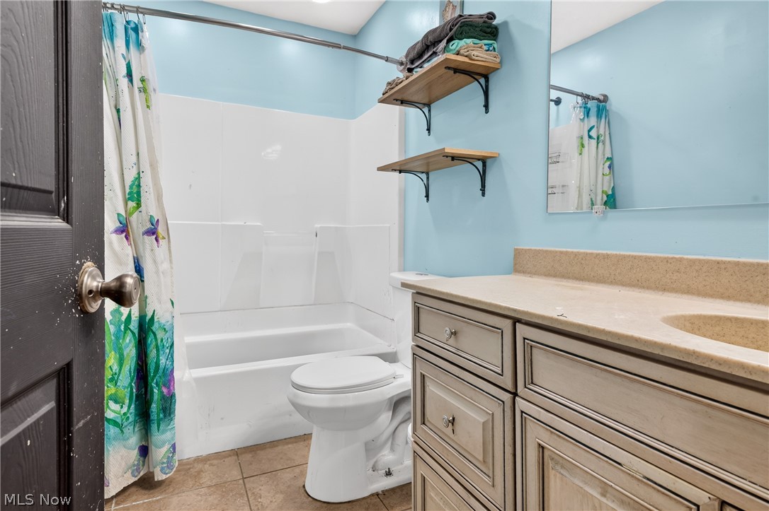 4646 Kennedy Road Lowellville OH 44436