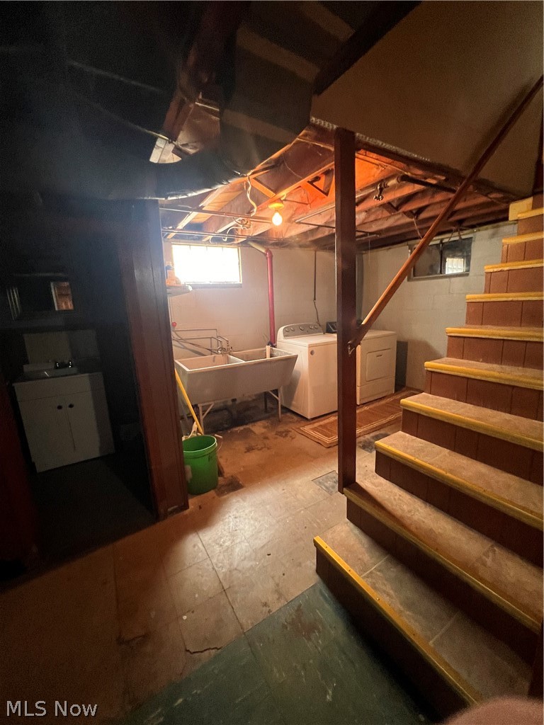 910 Gary Avenue Girard OH 44420