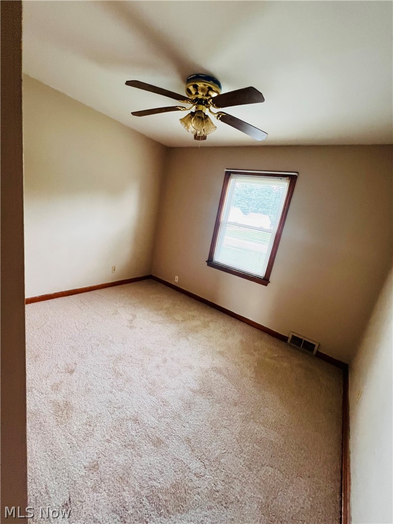 910 Gary Avenue Girard OH 44420