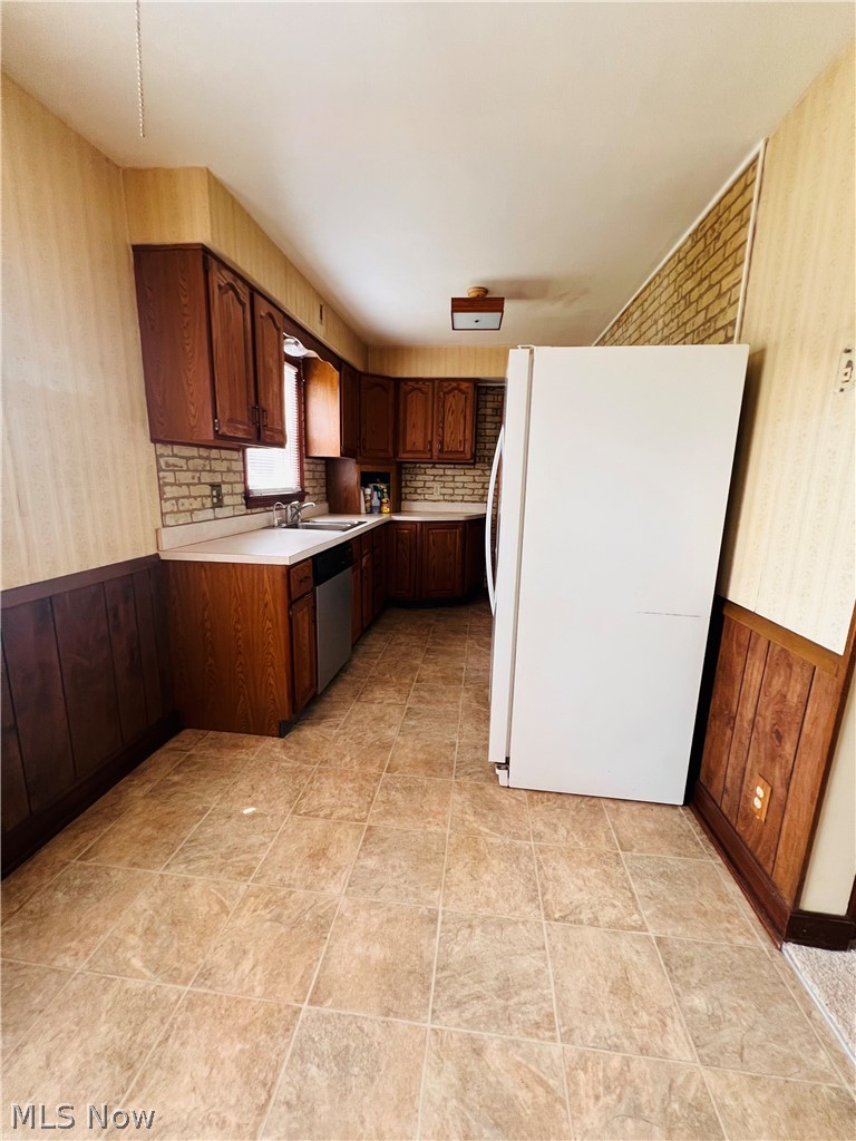 910 Gary Avenue Girard OH 44420