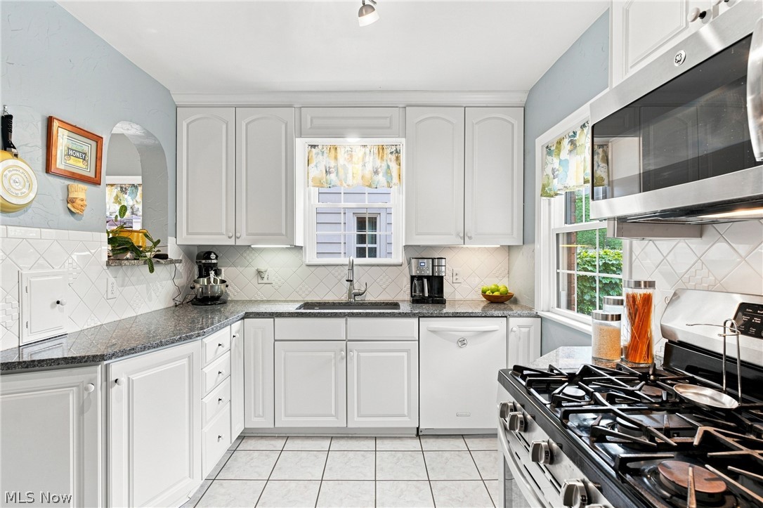 2592 Fenwick Road University Heights OH 44118