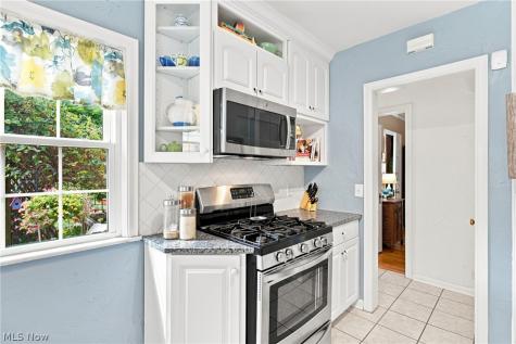 2592 Fenwick Road University Heights OH 44118