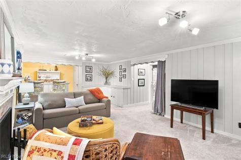 2592 Fenwick Road University Heights OH 44118
