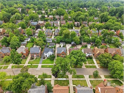 2592 Fenwick Road University Heights OH 44118