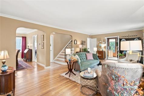 2592 Fenwick Road University Heights OH 44118