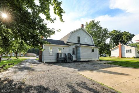 526 N Freedom Street Ravenna OH 44266