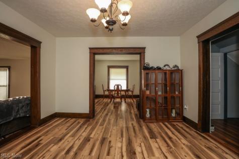 526 N Freedom Street Ravenna OH 44266