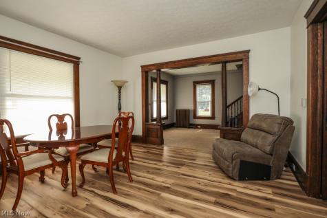 526 N Freedom Street Ravenna OH 44266