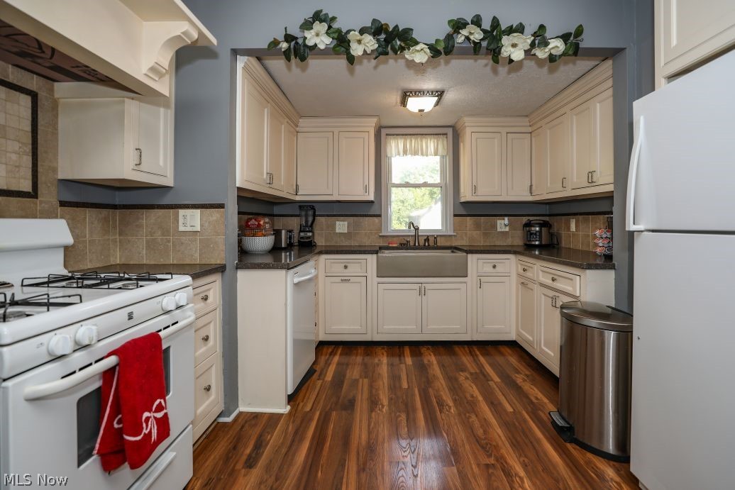 526 N Freedom Street Ravenna OH 44266