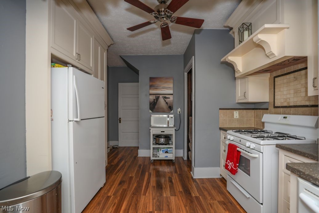 526 N Freedom Street Ravenna OH 44266