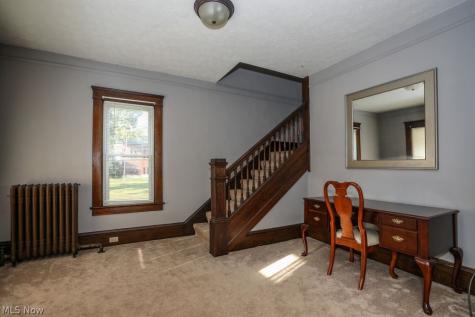 526 N Freedom Street Ravenna OH 44266