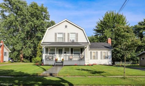 526 N Freedom Street Ravenna OH 44266